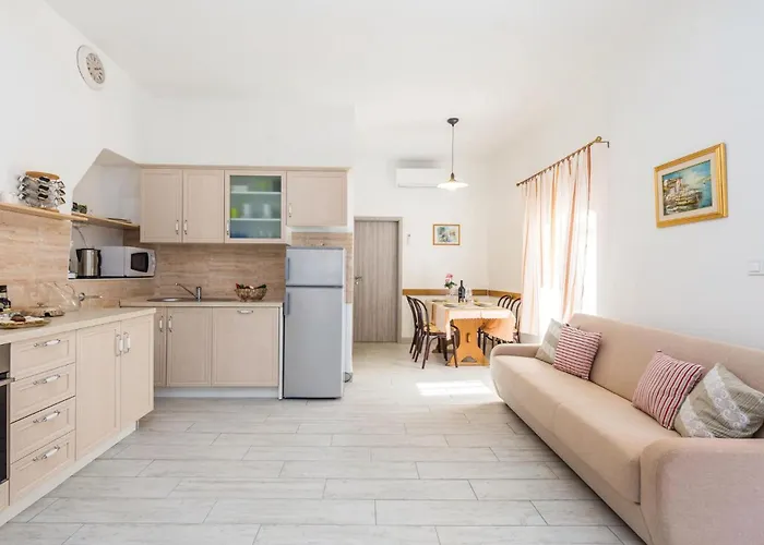 Nice Home In Moscenicka Draga With Wifi